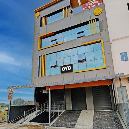Oyo Flagship Hotel Star Inn Kanpur Zewnętrze zdjęcie